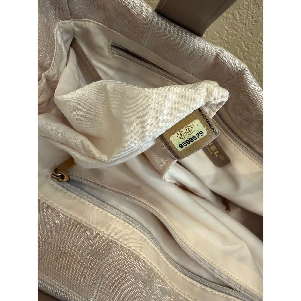 Vintage Chanel Travel Line Tote PM Beige Tan Jacquard CC Canvas Leather Handles - Picture 6 of 11